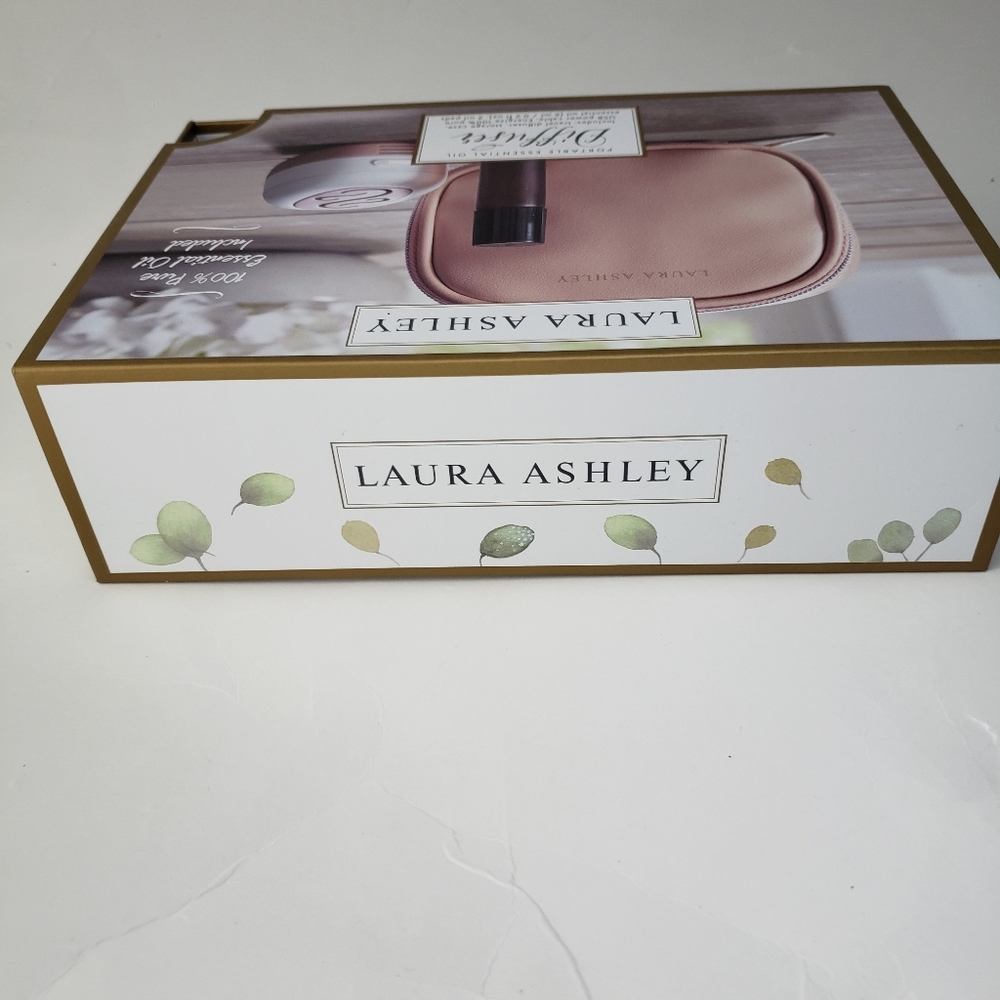 Laura Ashley Essential Oils Diffuser - Picture 5 of 8